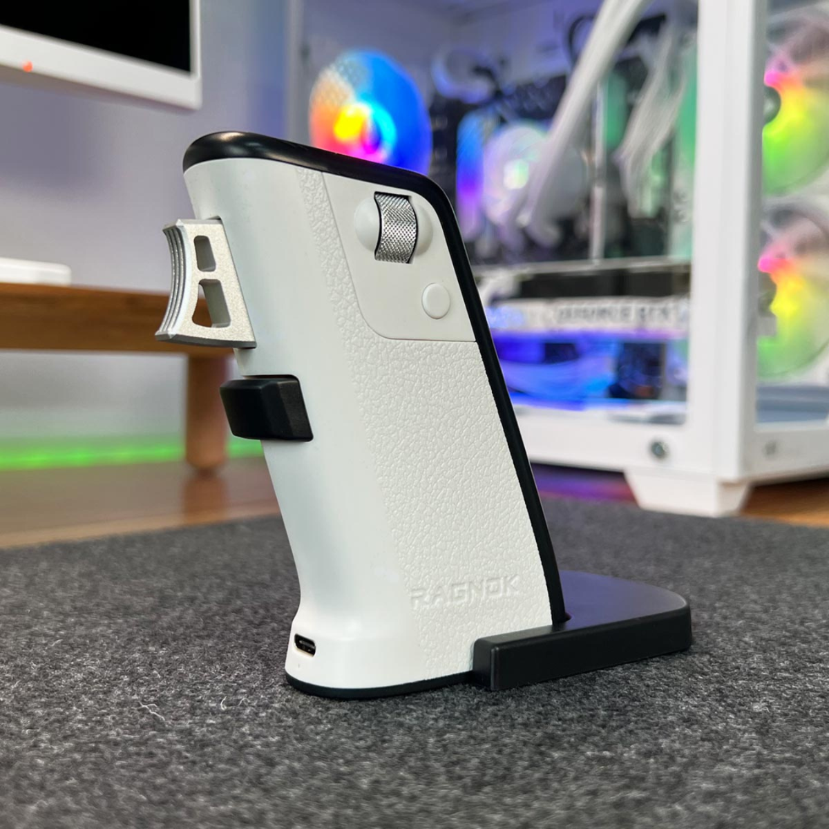 FireGrip белый сбоку